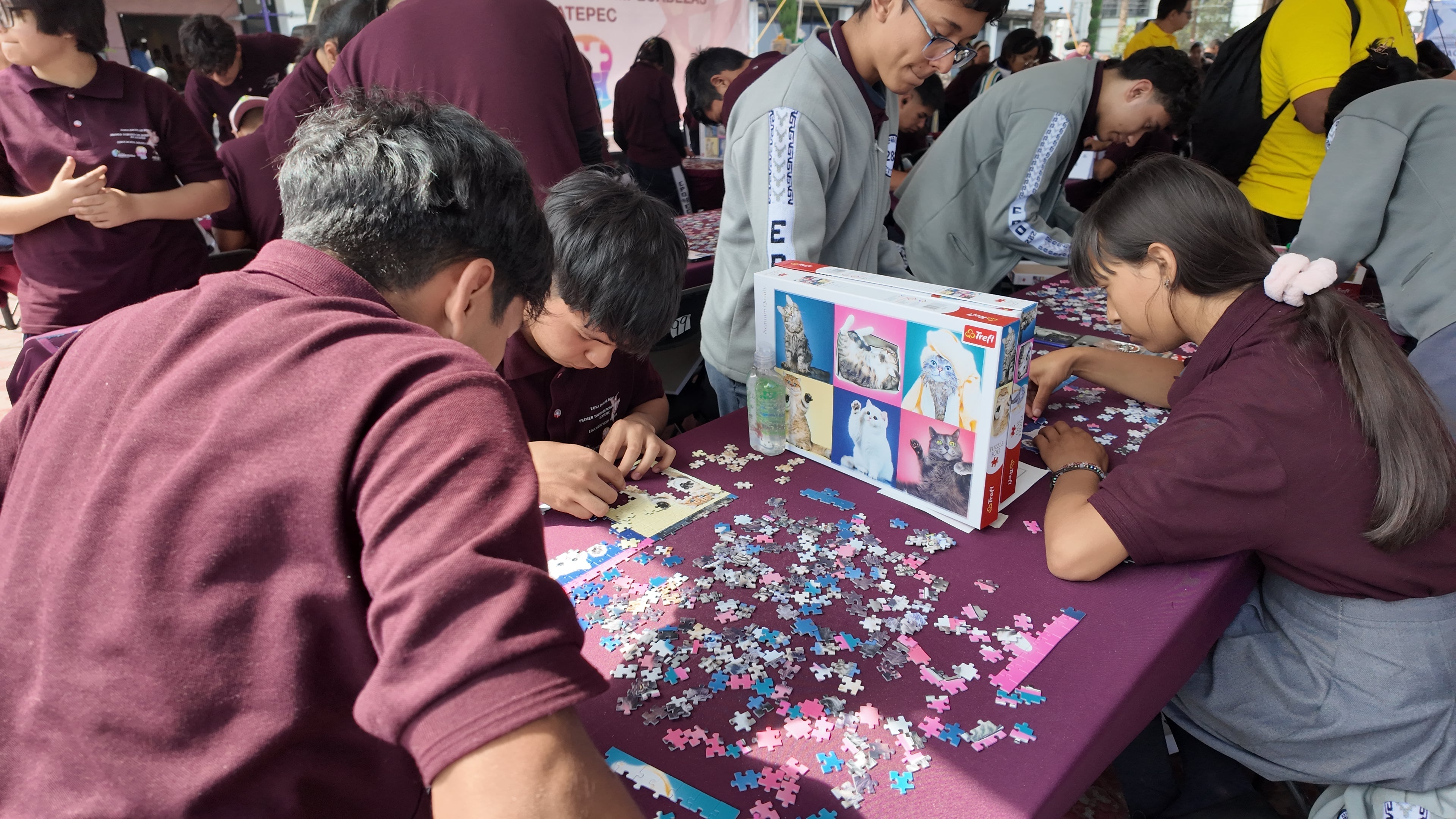Mentes Conectadas: La Casa de la Educadora y Trefl presentes en el Primer Torneo de Rompecabezas en Ecatepec
