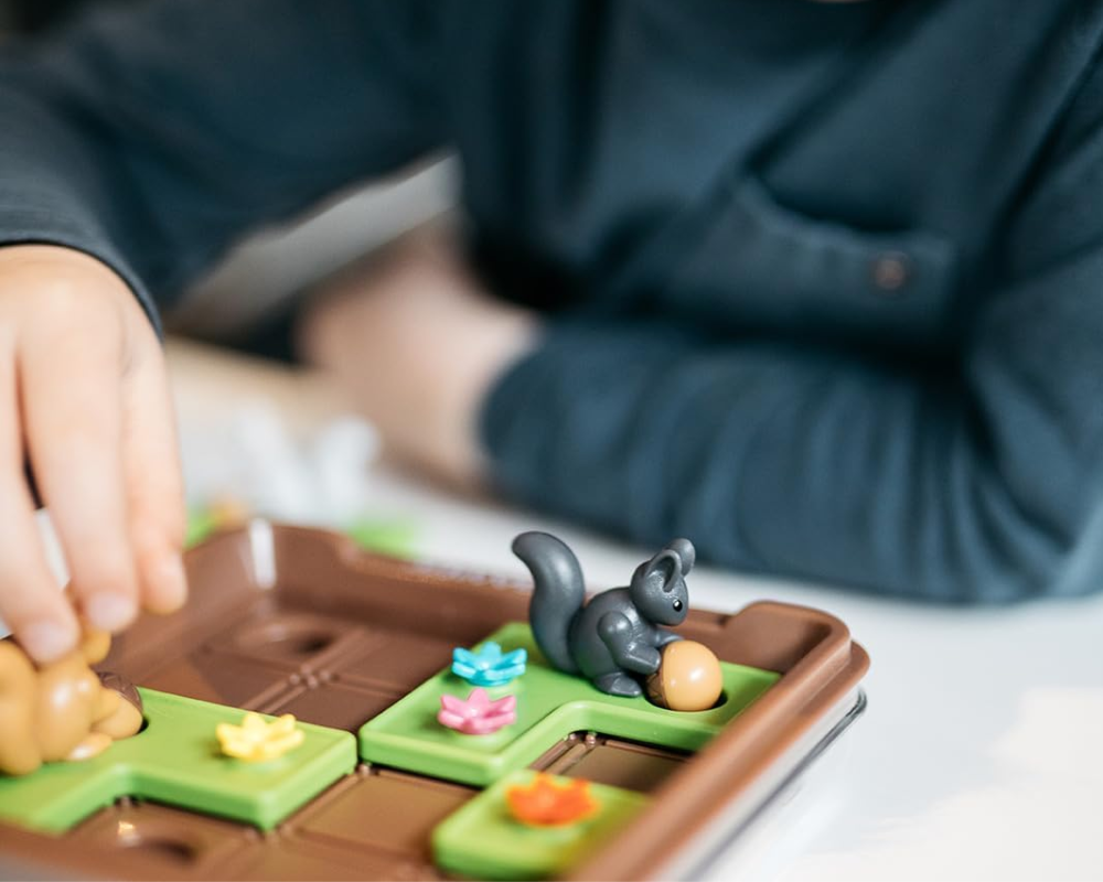 ¡Ardillas! / Squirrels Go Nuts! Juego de Lógica Smart Games